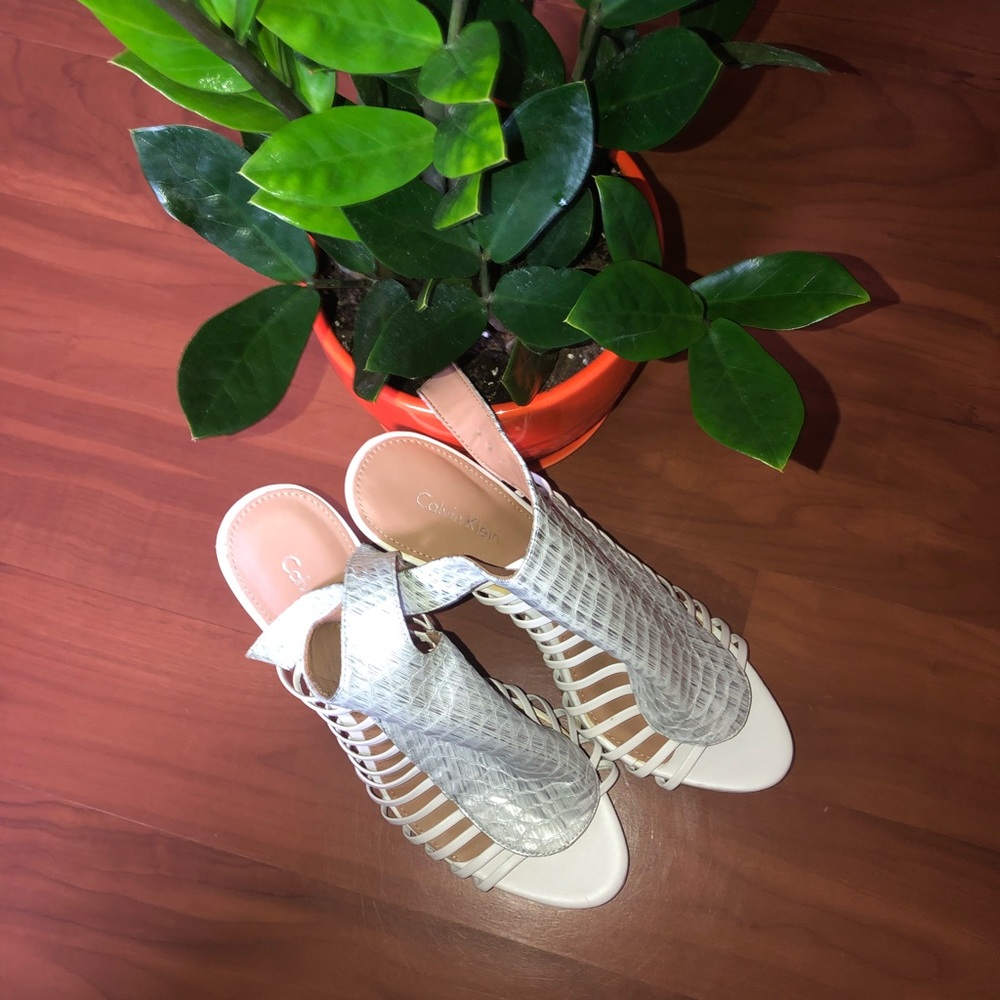Calvin Klein heels - Picture 4 of 4